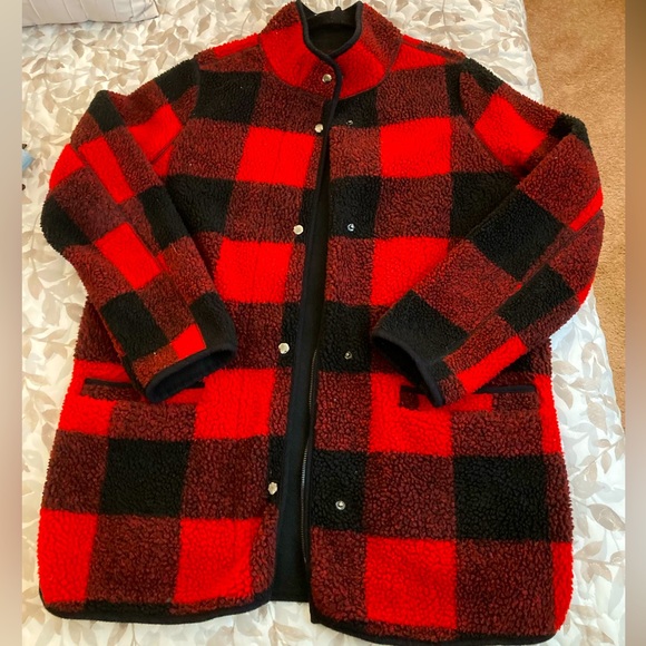 OLD NAVY Buffalo plaid fleece Sherpa - Size Medium - Picture 8 of 10